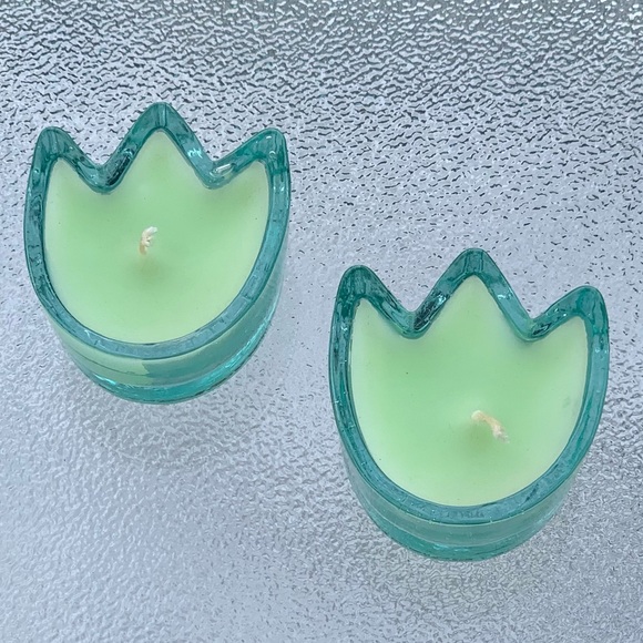 Other - Pastel Green Tulip Flower Mini Tea Light Candles ~ Set of 2